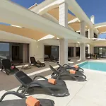 Вилла Meridian By Destination Algarve