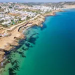 Вилла Meridian By Destination Algarve Montinhos da Luz